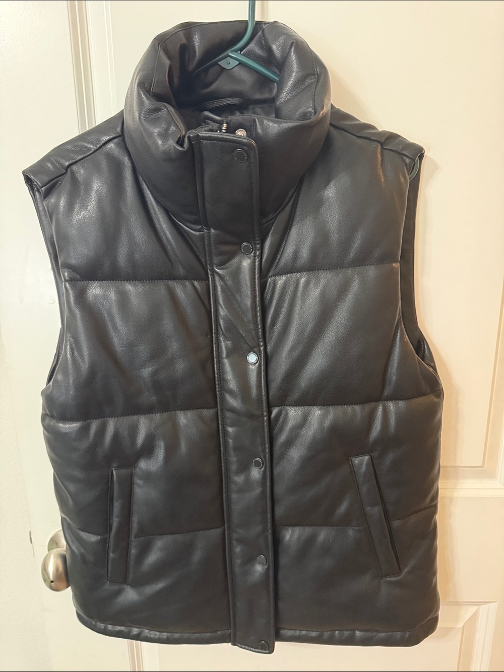 Abercrombie & Fitch Black Quilted Faux Leather Puffer Vest